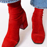 Alma – Veloursleder-Stiefeletten mit Absatz