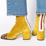 Alma – Veloursleder-Stiefeletten mit Absatz