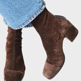 Alma – Veloursleder-Stiefeletten mit Absatz