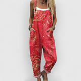 Mireille - Rote Latzhose mit goldenen Wirbelmustern