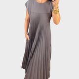 Emese - Zeitlose Bequemlichkeit Kleid