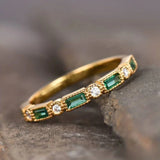 Retro Grüner Ring mit Einlage