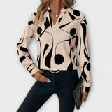 Edith - Schwarz-weisse Bluse mit grafischem Muster