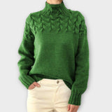 Eva - Schwarzer Damenpullover mit Zopfstrick-Detail