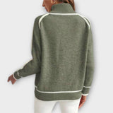 Christine - Olivgrüner Pullover mit Kontraststreifen