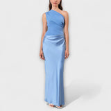 Elegantes Maxikleid mit einem Schulterträger