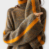 Breseis - Brauner Vintage-Rollkragenpullover mit Streifen