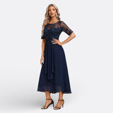 Mariana - Spitzenkleid mit Kurzen Ärmeln