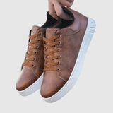 Libuše - Klassische Sneaker