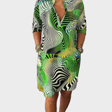 Mari - Bunte V-Ausschnitt-Kleid