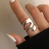 Eleganter verstellbarer Ring