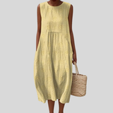 Gelbes Leinenkleid mit Knitteroptik