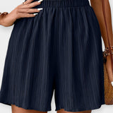Nina - Stylische Shorts mit Vorderfalten