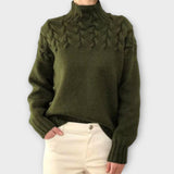 Eva - Schwarzer Damenpullover mit Zopfstrick-Detail