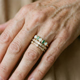 Vintage-Ringe mit Weissem und Grünen Opal