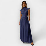Stylische Kleider mit Ausschnitten