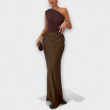 Elegantes Maxikleid mit einem Schulterträger