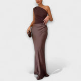 Elegantes Maxikleid mit einem Schulterträger