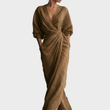 Maxikleid aus Leinen mit V-Ausschnitt