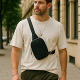Rasmus™ - Petit Brysttaske Essentiel