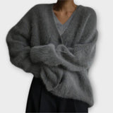 Dahlia - Beiger eleganter Flausch-Cardigan