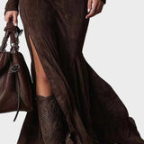 Adrianna - Braunes Wildleder-Maxikleid mit Gürtel und Reißverschluss