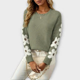 Silke - Olivgrüner weicher Pullover mit Blumendesign